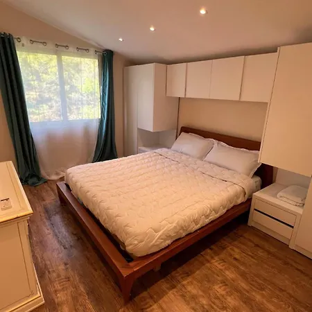 Sea View Penthouse * Durrës